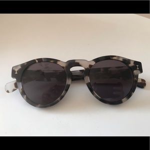 Illesteva Leonard Sunglasses (White Tortoise)